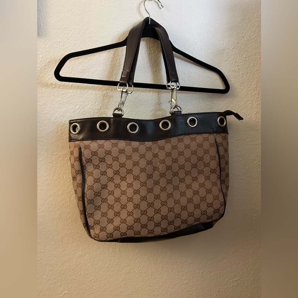 Restored Gucci Bag 💼
